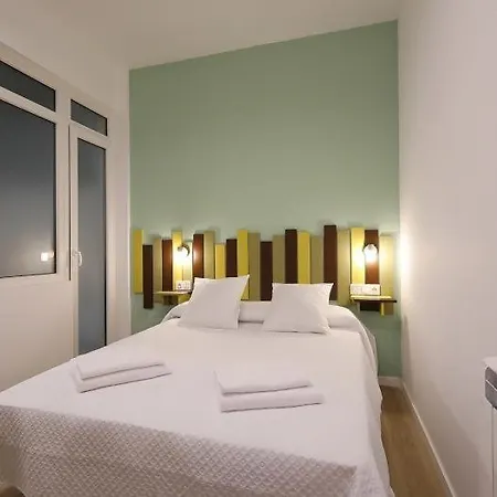 Trueba Apartamento Recien Reformado En Gros Apartment